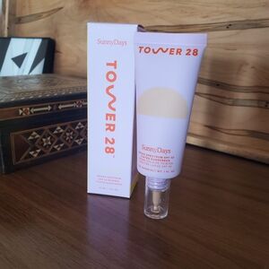 Tower 28 SunnyDays Broad Spectrum SPF 30 Tinted Sunscreen - Shade 18 Montana